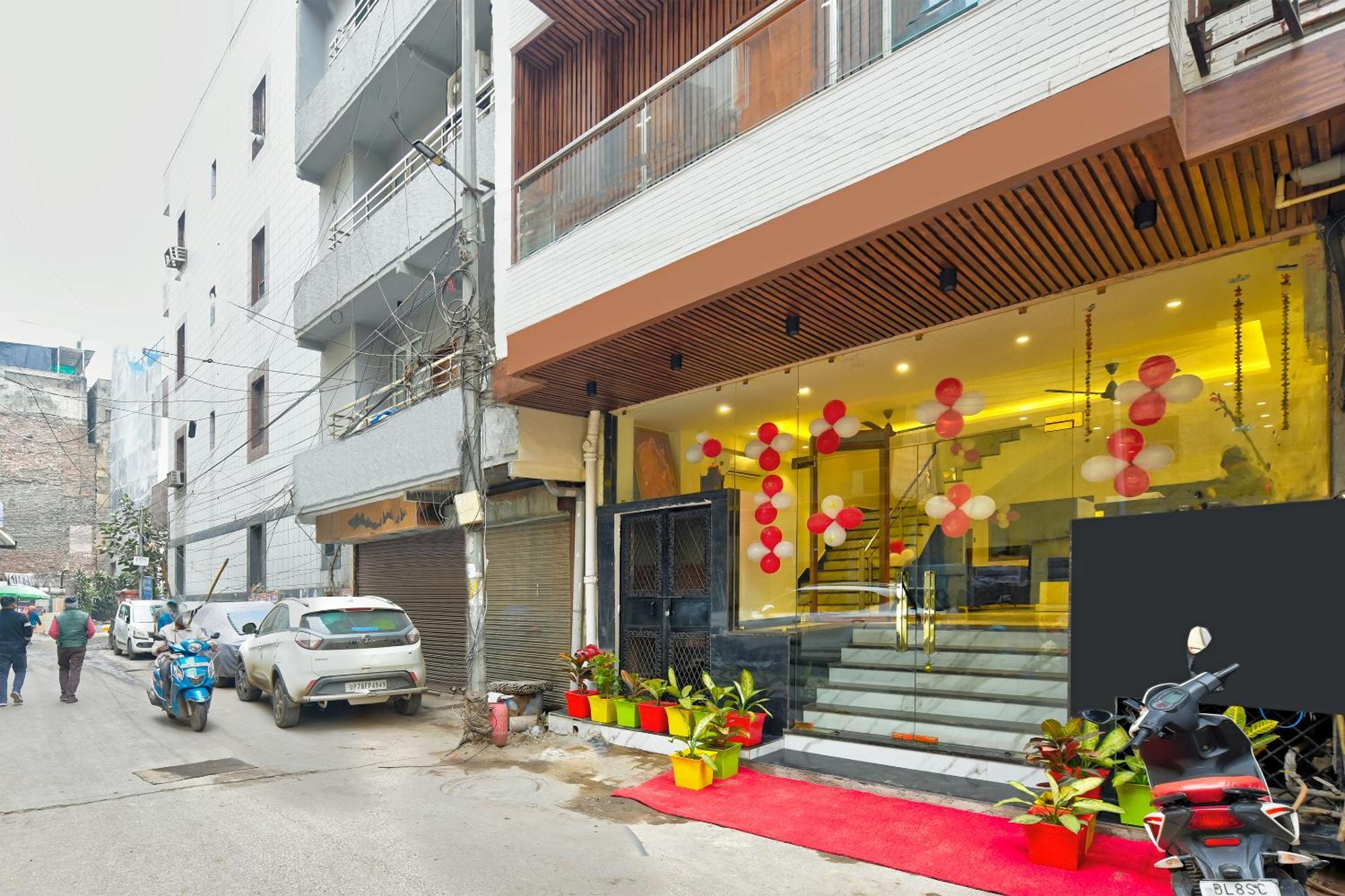 Hotel Surya Plaza New Delhi Buitenkant foto